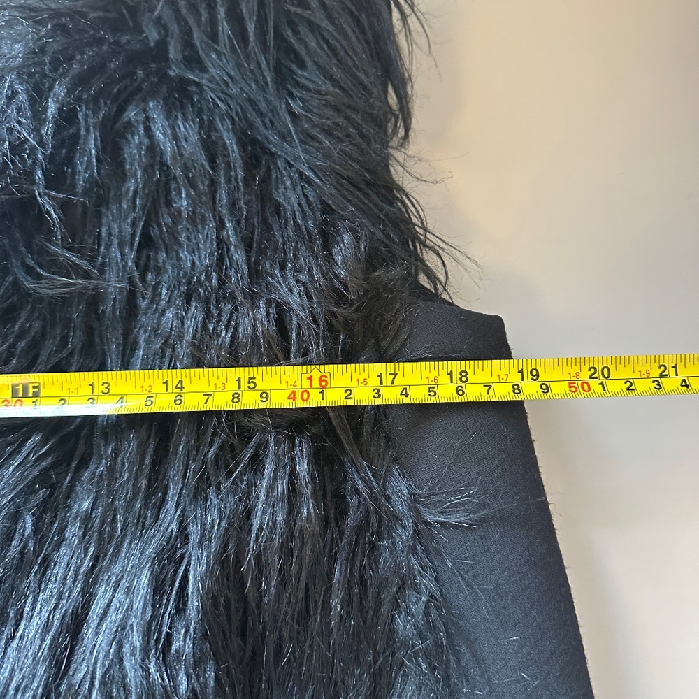 Theory Nyma Shaggy Long Vest in Black Faux Fur | Size Small - Picture 8 of 9